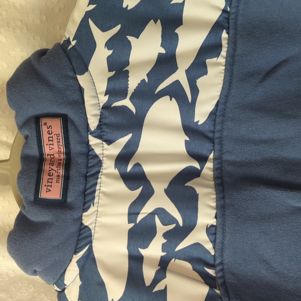 Vineyard Vines Blue and White Pullover Quarter Zip Shark Print Youth M - Picture 5 of 5